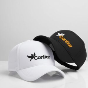 Caps Confiar embroidery